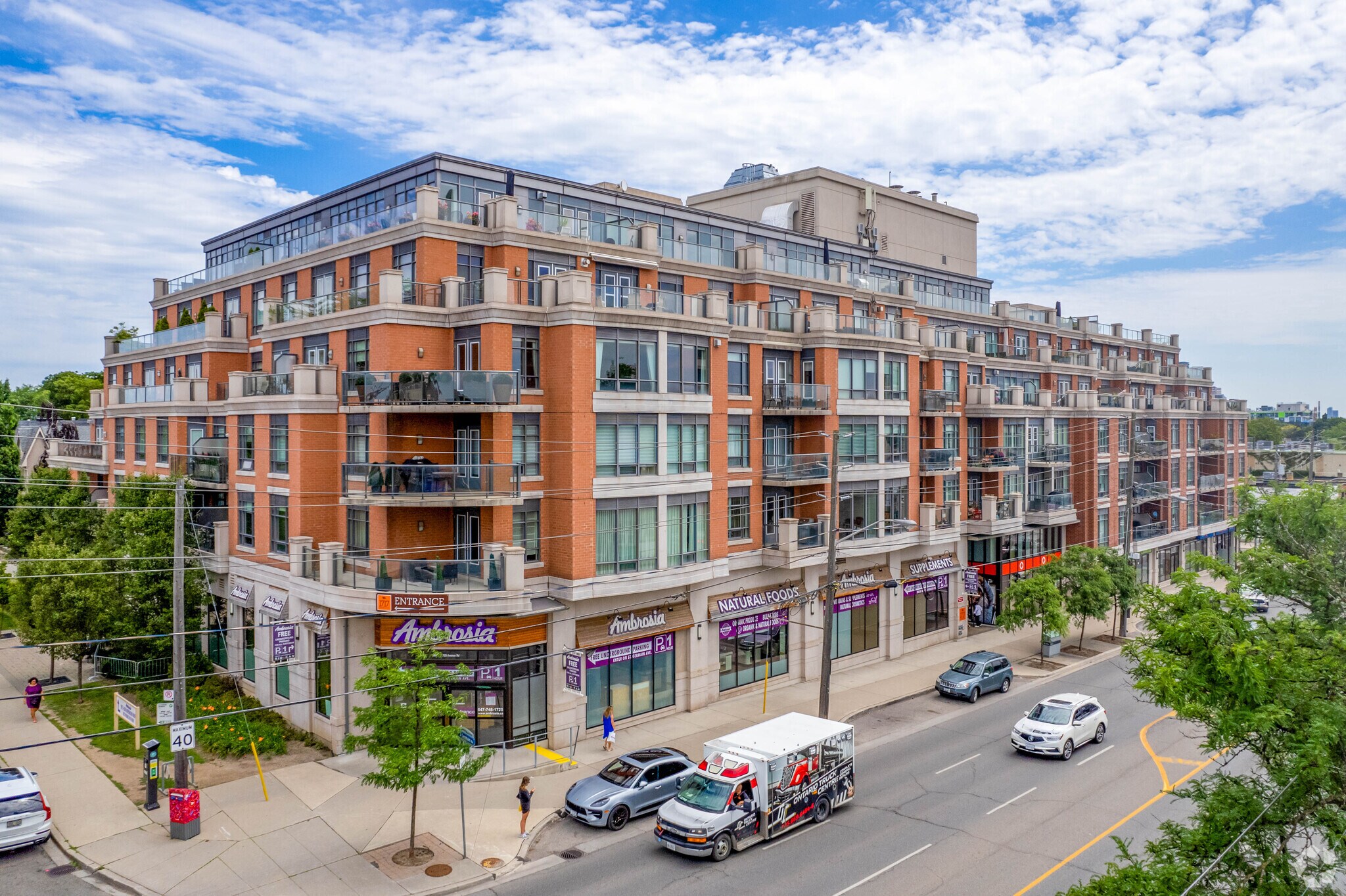 1725 Avenue Rd, Toronto, ON à vendre Photo principale– Image 1 sur 5