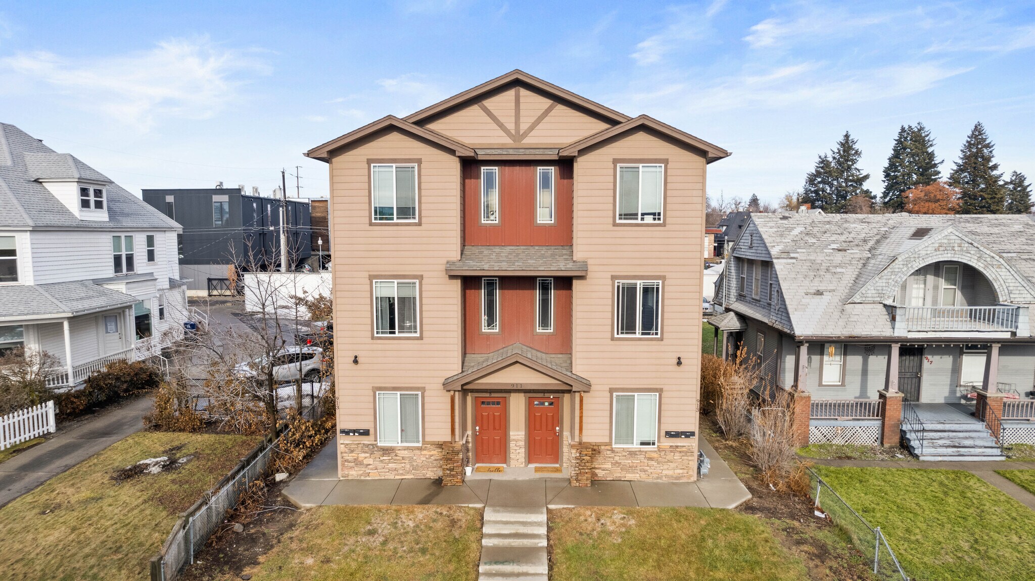 911 E Nora Ave, Spokane, WA à vendre Photo principale– Image 1 sur 7