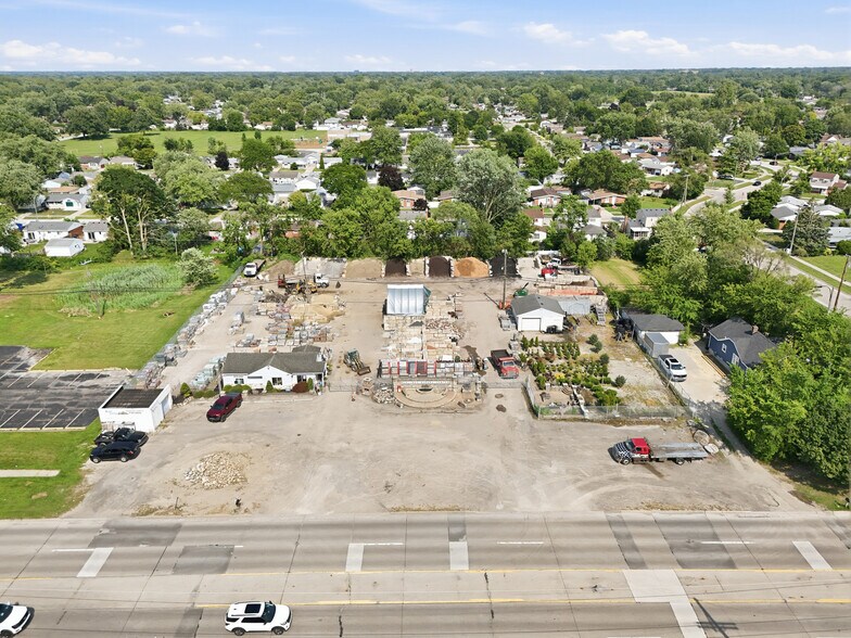 1287 S Merriman Rd, Westland, MI à vendre - Photo de l’immeuble – Image 2 sur 52