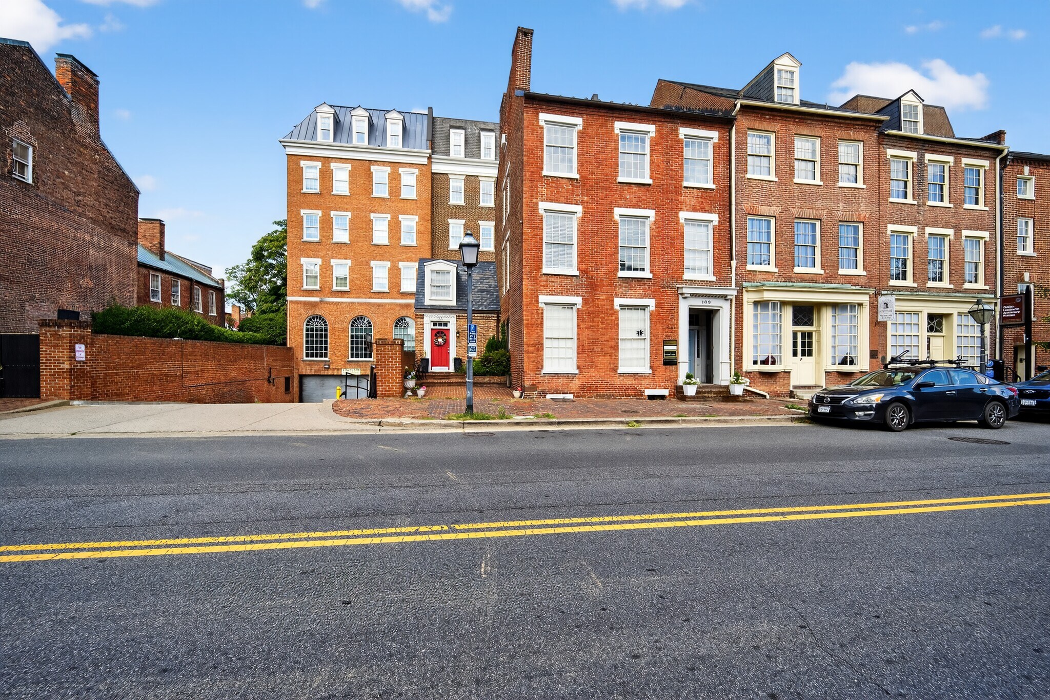 109-111 S Fairfax St, Alexandria, VA à vendre Photo principale– Image 1 sur 74
