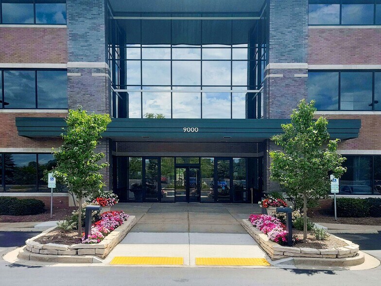 444 Reid St, De Pere, WI à louer - Photo de l’immeuble – Image 3 sur 21