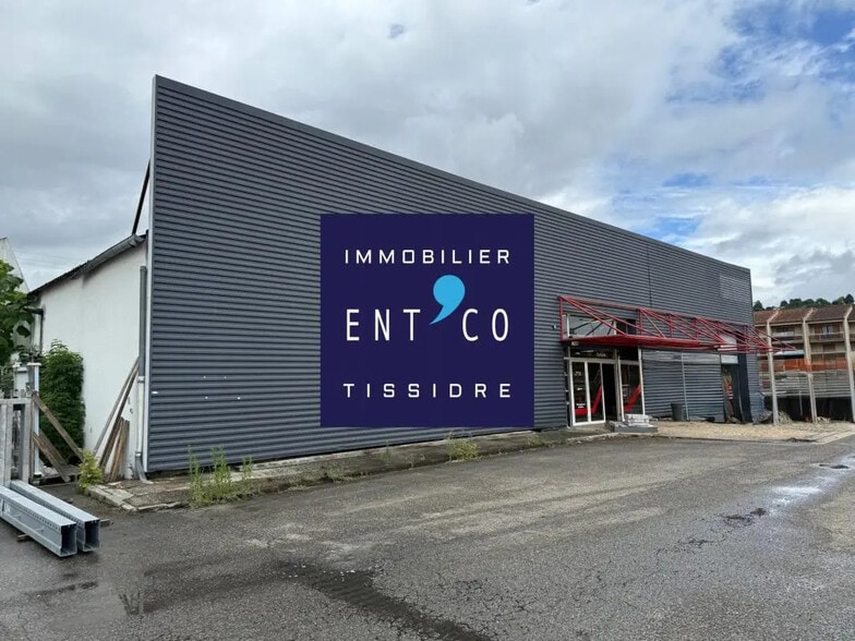 Local commercial dans Boé à louer - Photo de l’immeuble – Image 3 sur 7