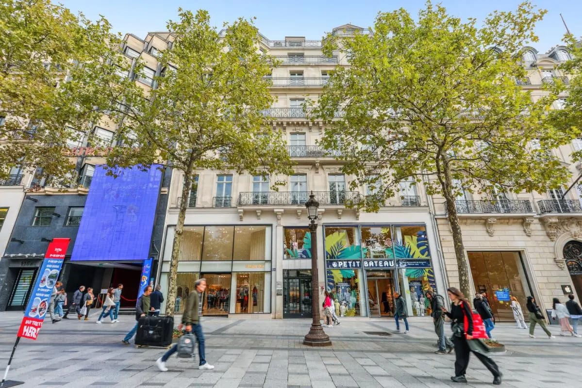 116 Avenue Des Champs Elysées, Paris à louer Photo de l’immeuble– Image 1 sur 13