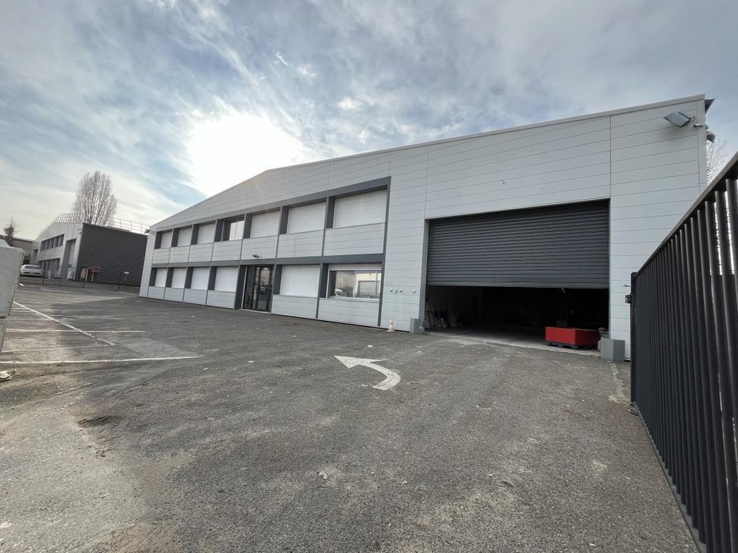 8 Rue Du Docteur Jean Charcot, Morangis à louer Photo de l’immeuble– Image 1 sur 9
