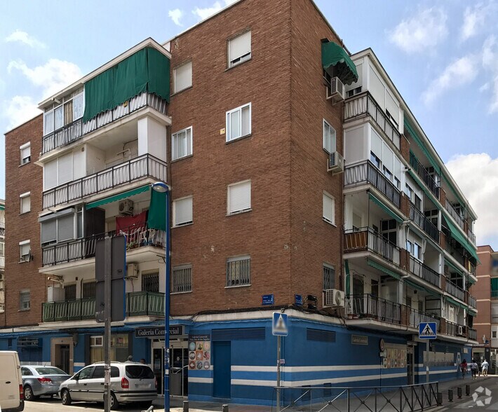 Calle Seminario, Leganés, Madrid à vendre - Photo de l’immeuble – Image 2 sur 2