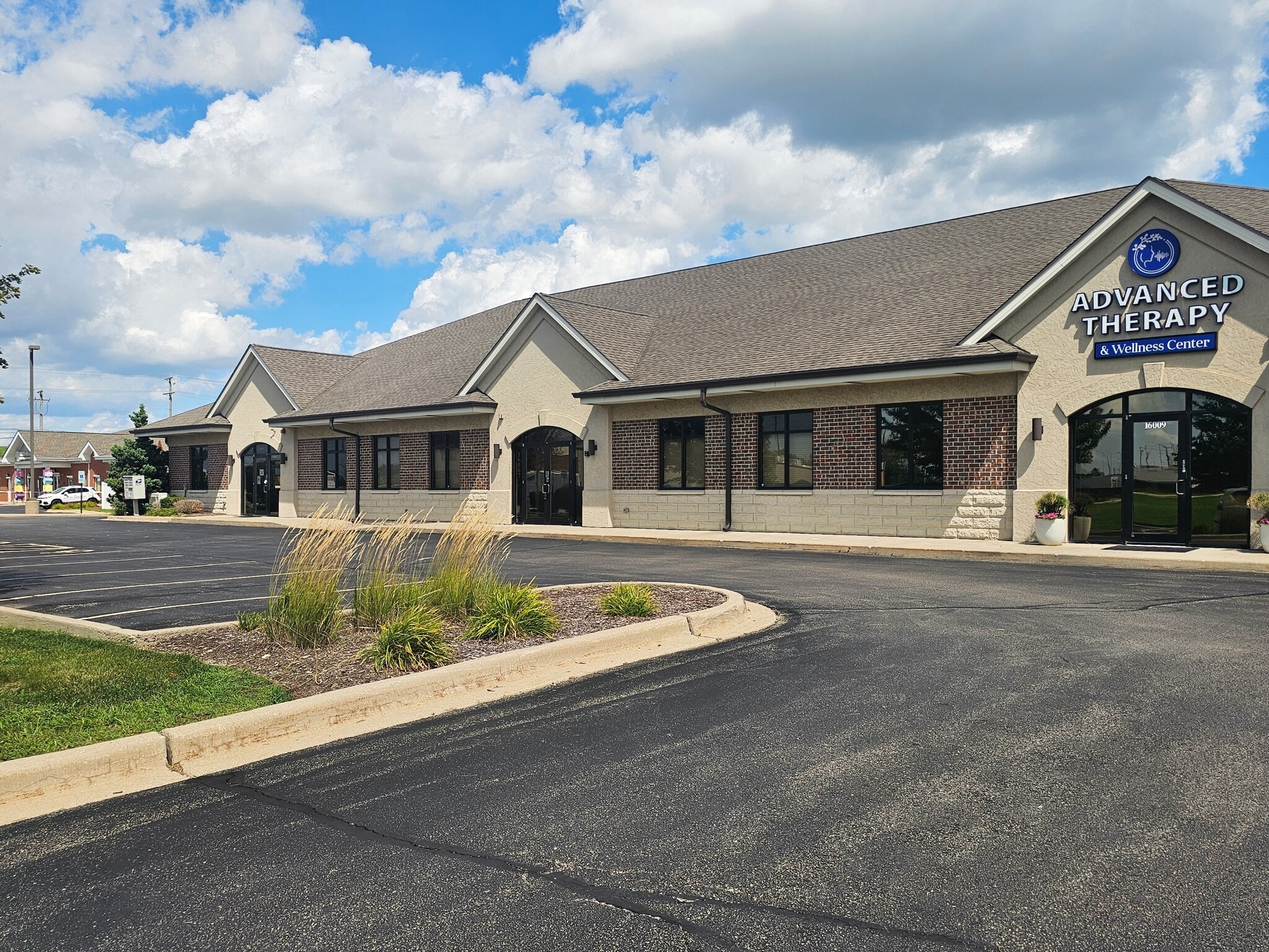 16001-16009 Executive Dr, Crest Hill, IL à louer Photo intérieure– Image 1 sur 15
