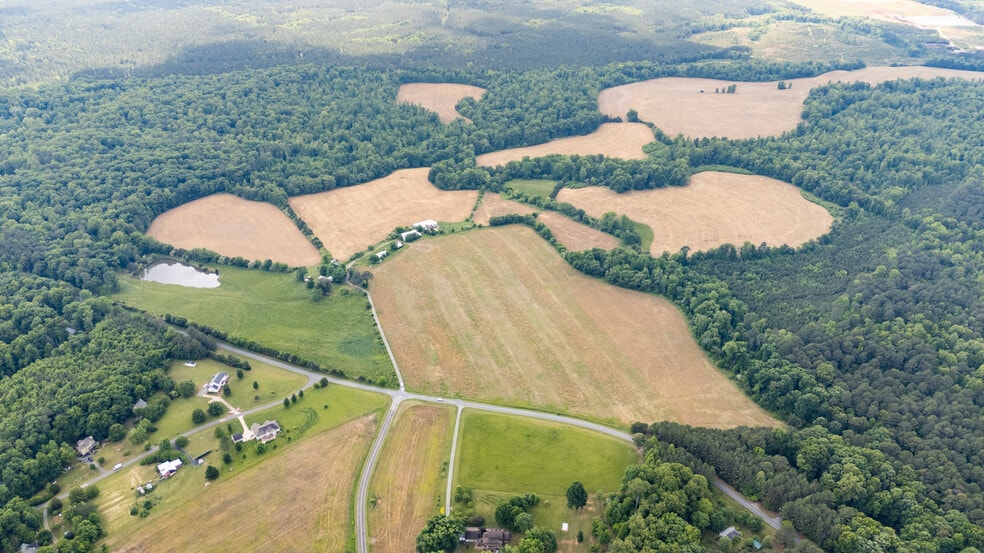 7941 Morrow Mill Rd, Mebane, NC à vendre - Photo de l’immeuble – Image 3 sur 16