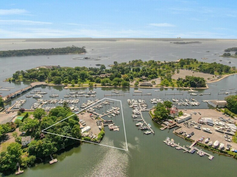 101 Harbor Ln W, New Rochelle, NY à vendre - Aérien – Image 3 sur 10