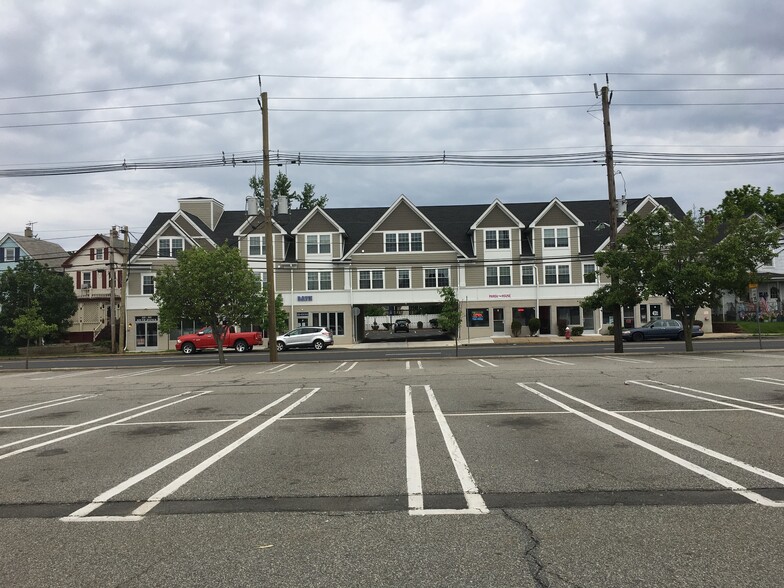 325-331 South Ave, Garwood, NJ à louer - Photo de l’immeuble – Image 2 sur 7