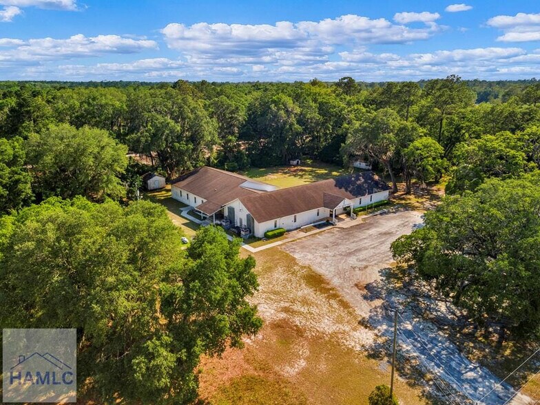 1933 Talmadge Rd, Allenhurst, GA à vendre - Photo principale – Image 1 sur 26