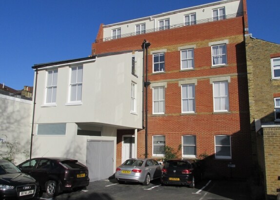 10-12 The Causeway, Teddington à vendre - Photo de l’immeuble – Image 2 sur 2