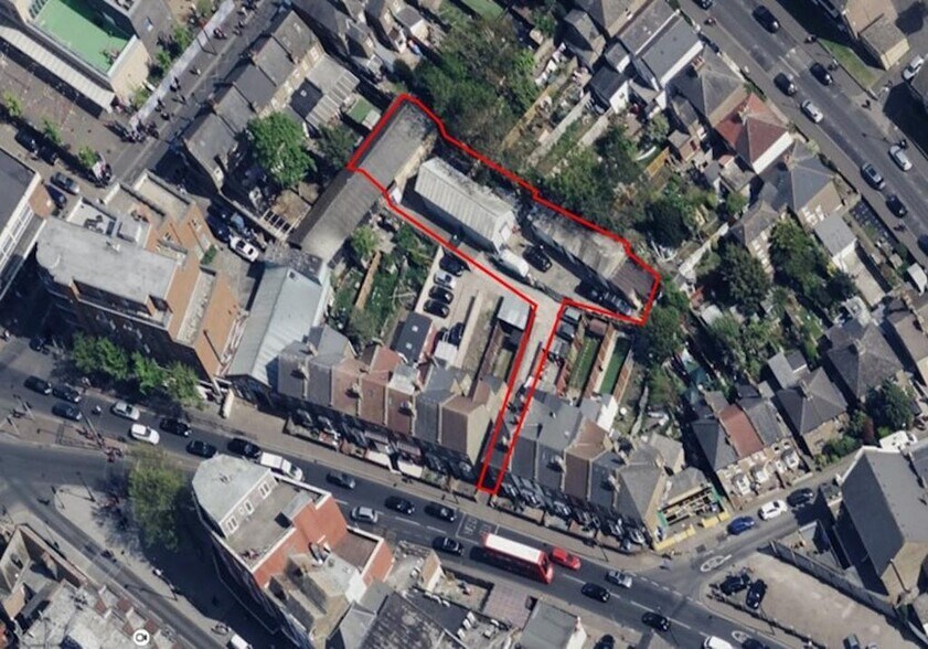 20B Hanworth Rd, Hounslow à vendre - Photo de l’immeuble – Image 1 sur 7