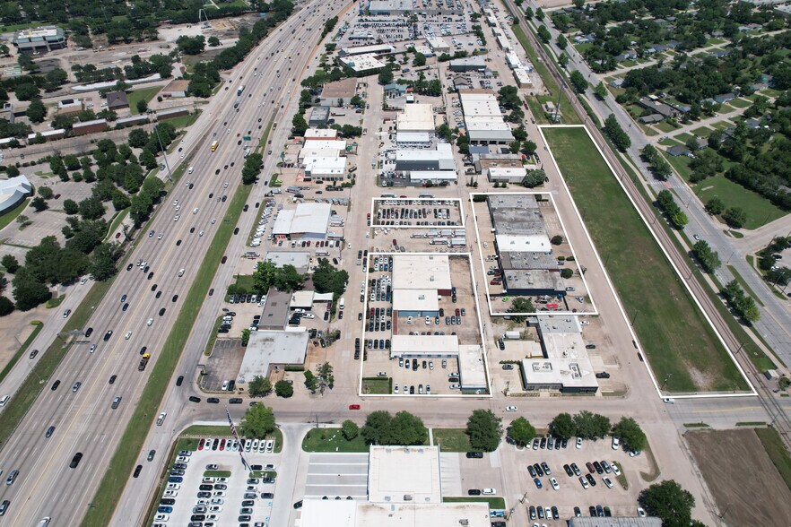 500 Interurban St, Richardson, TX à louer - Photo de l’immeuble – Image 1 sur 2