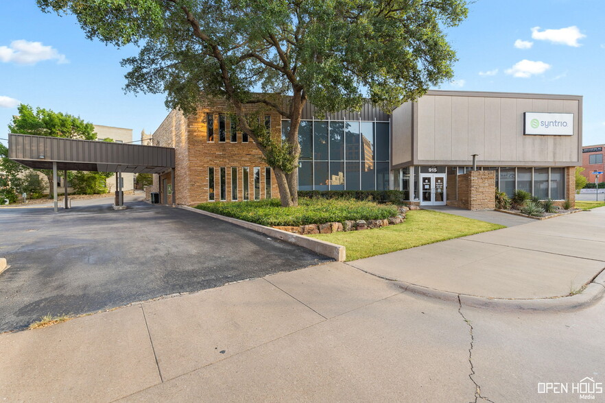 915 9th St, Wichita Falls, TX à vendre - Photo principale – Image 1 sur 82