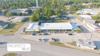 2406 Main St, Waller, TX à louer - Vidéo sur l’annonce professionnelle