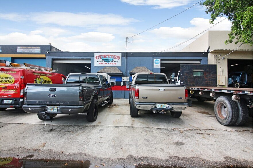 313 SW 13th Ave, Pompano Beach, FL à louer - Photo principale – Image 1 sur 10