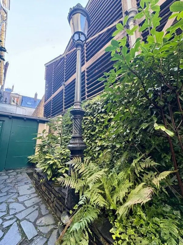 Plus de détails pour Bureau à vendre