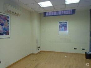 Bureaux/Local commercial dans San Sebastián de los Reyes, Madrid à louer Photo intérieure– Image 2 sur 3