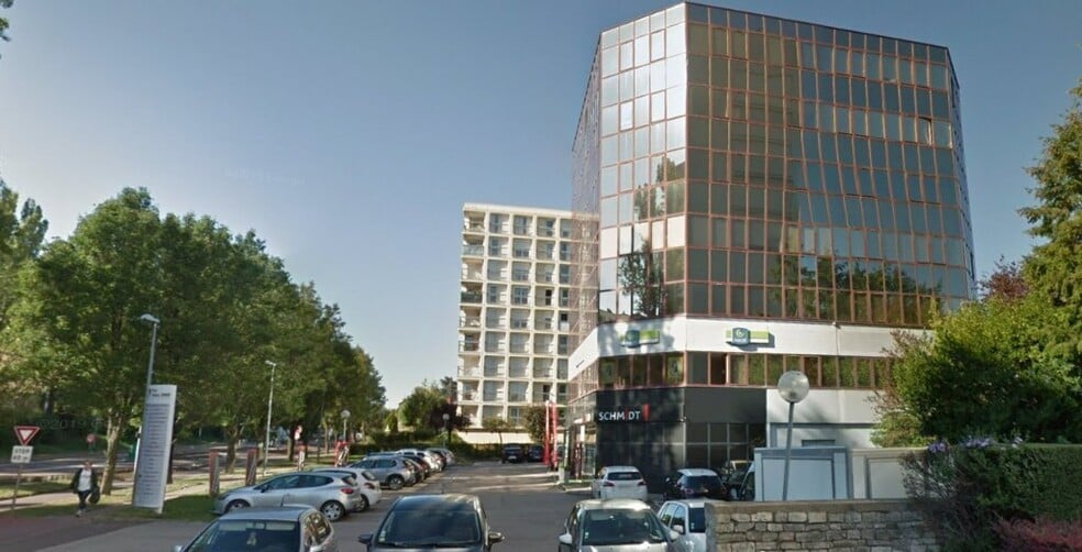 Bureau dans Chalon-sur-Saône à louer - Photo de l’immeuble – Image 3 sur 8