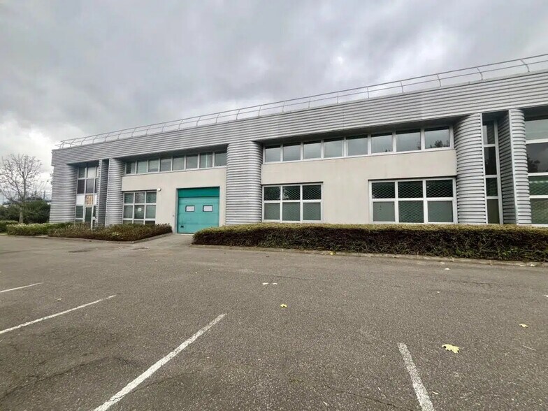 Industriel/Logistique dans Tremblay-en-France à louer - Photo de l’immeuble – Image 1 sur 31