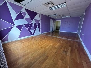 4554 N Broadway, Chicago, IL à louer Photo intérieure– Image 2 sur 4
