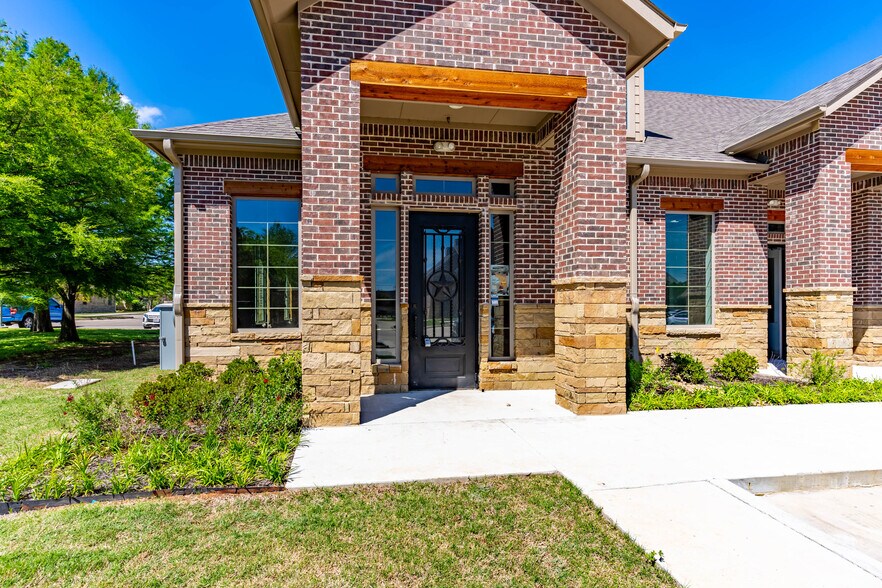 3909 Long Prairie Rd, Flower Mound, TX à louer - Photo principale – Image 1 sur 39