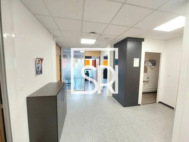 Bureau dans Aubière à louer - Photo de l’immeuble – Image 3 sur 10