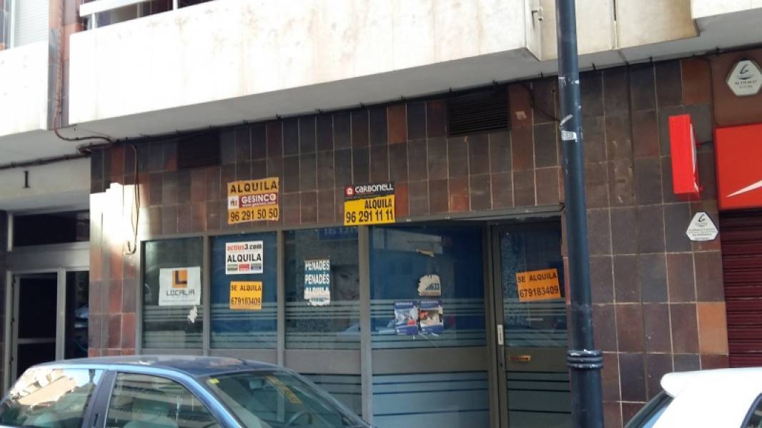 Local commercial dans Ontinyent à louer Photo de l’immeuble– Image 1 sur 2
