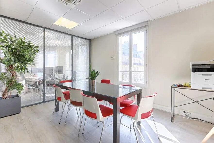 Bureau dans Paris à louer - Photo de l’immeuble – Image 1 sur 8