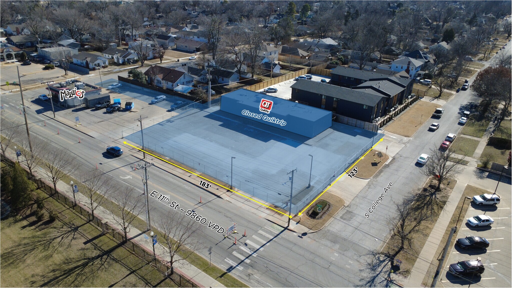 3008 E 11th St, Tulsa, OK à louer Photo de l’immeuble– Image 1 sur 6