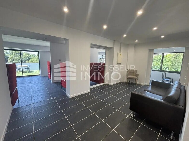 Bureau dans Avon à louer - Photo intérieure – Image 3 sur 14