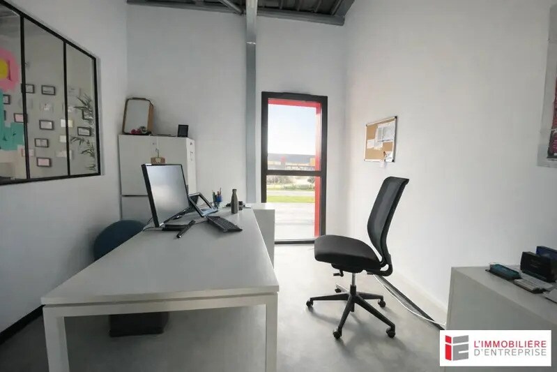 Bureau dans Rennes à louer - Photo de l’immeuble – Image 3 sur 9