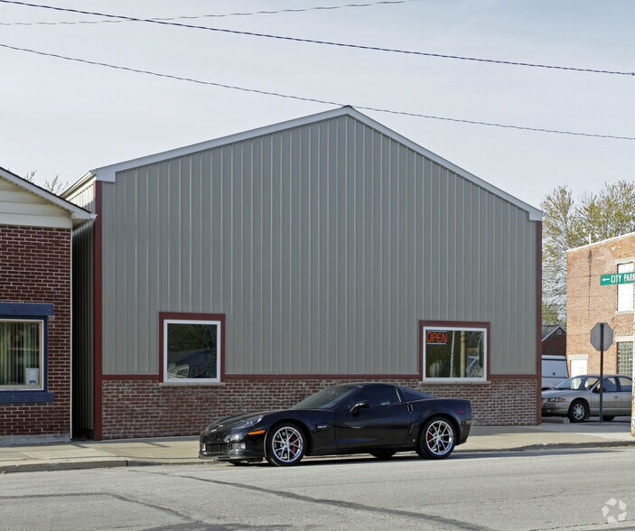 101 E Main St, Wayne, OH à vendre - Photo de l’immeuble – Image 2 sur 2