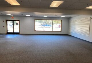 11620 Crooked Lake Blvd NW, Coon Rapids, MN à louer Photo intérieure– Image 2 sur 5