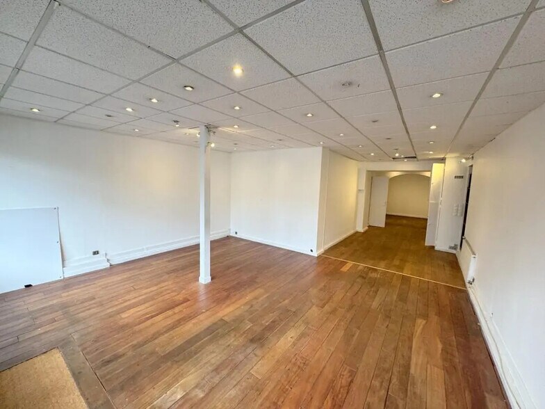 Bureau dans Versailles à louer - Photo intérieure – Image 1 sur 10