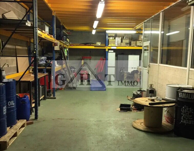 Industriel/Logistique dans Montgeron à vendre - Photo intérieure – Image 2 sur 4