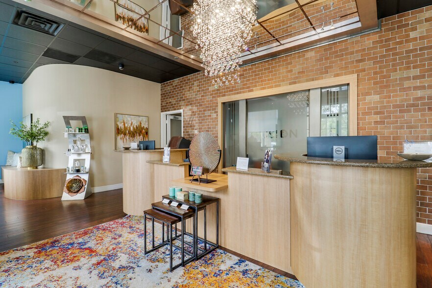 266 NW Peacock Blvd, Port Saint Lucie, FL à vendre - Photo de l’immeuble – Image 1 sur 20