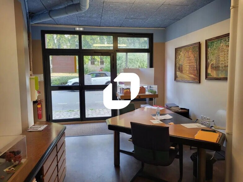 Bureau dans Lille à vendre - Photo de l’immeuble – Image 1 sur 6