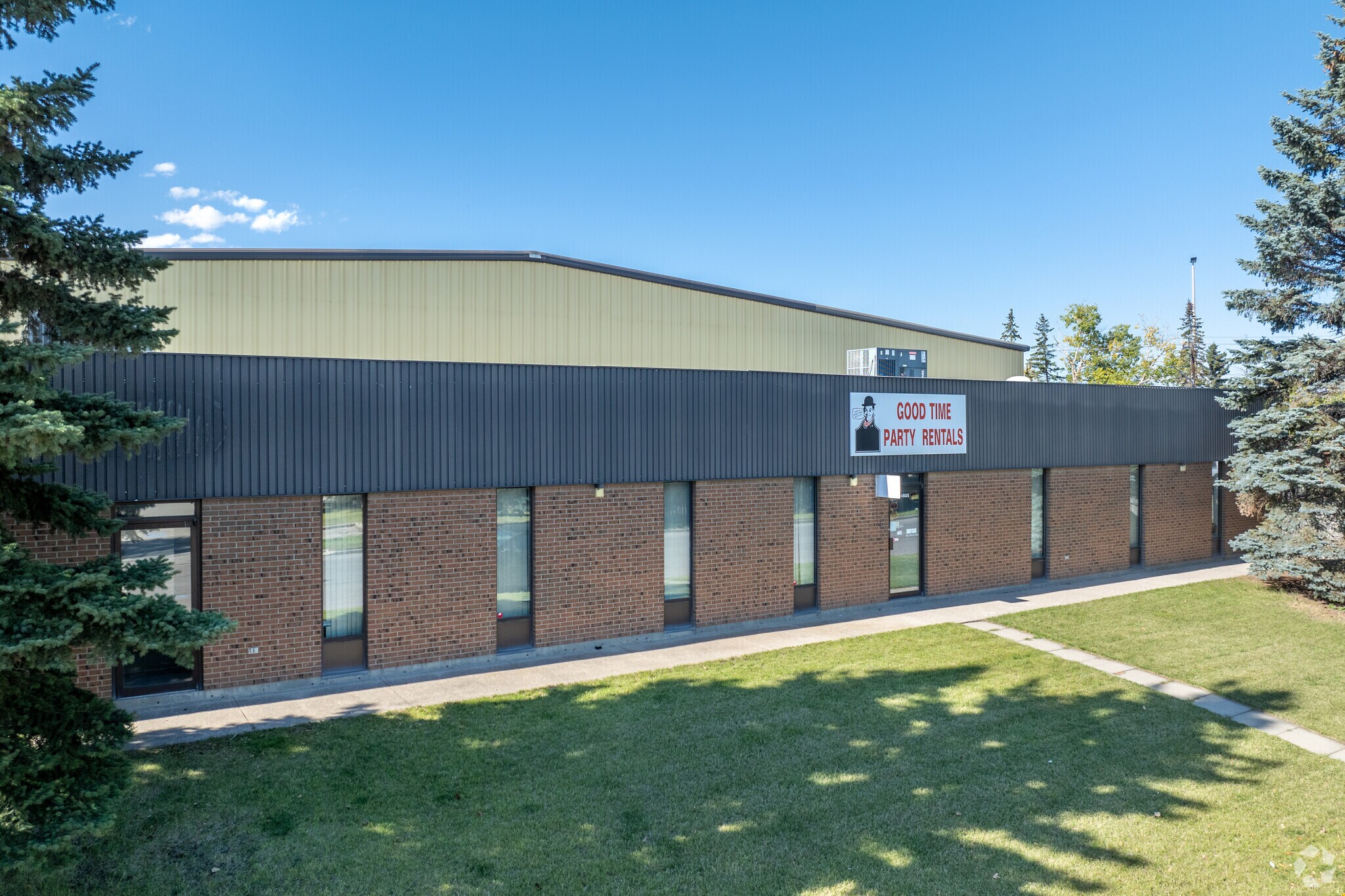 4605 76 Av SE, Calgary, AB à vendre Photo de l’immeuble– Image 1 sur 8