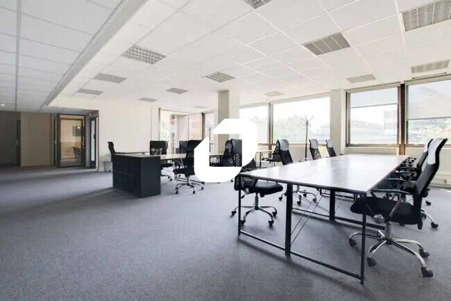 Plus de détails pour Bureau à vendre