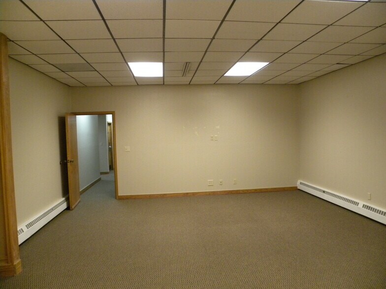 305 SW Wyoming, Casper, WY à vendre - Photo intérieure – Image 3 sur 21