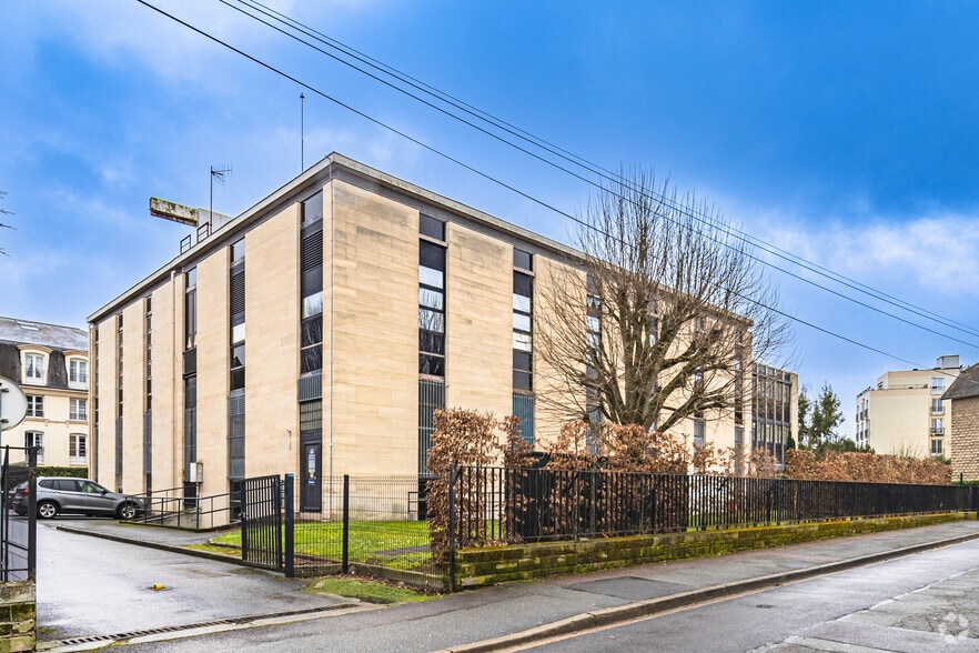 9 Avenue De Berteux, Chantilly à louer - Photo de l’immeuble – Image 2 sur 11