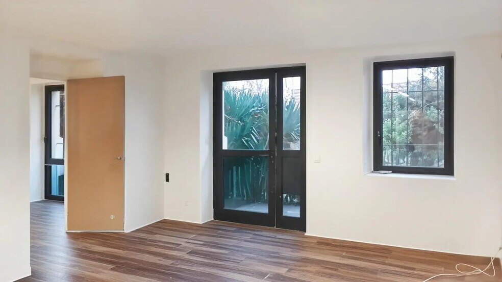 Bureau dans Ivry-sur-Seine à louer - Photo de l’immeuble – Image 3 sur 6