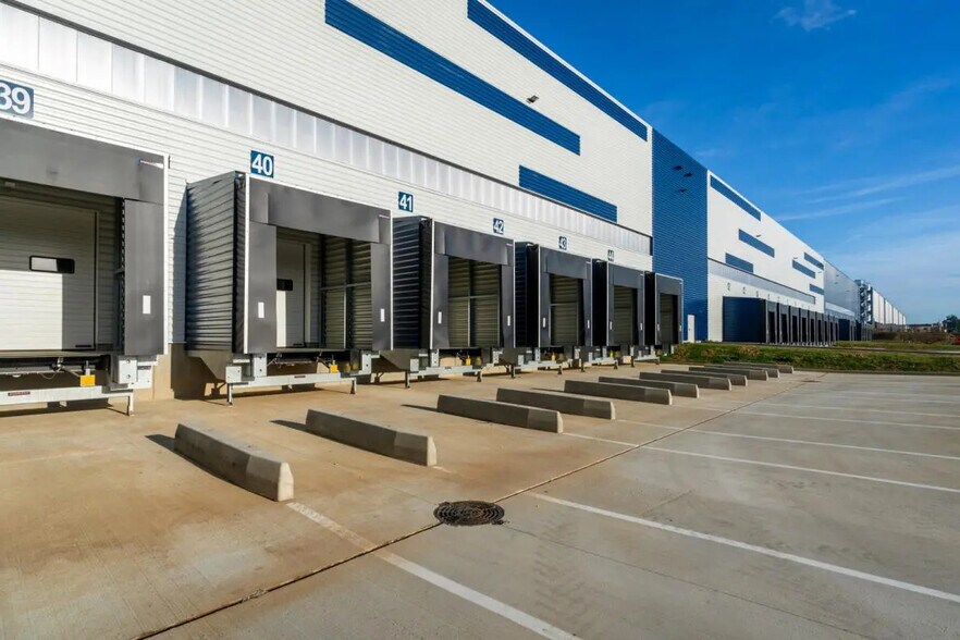 Industriel/Logistique dans Villenoy à louer - Photo de l’immeuble – Image 2 sur 9