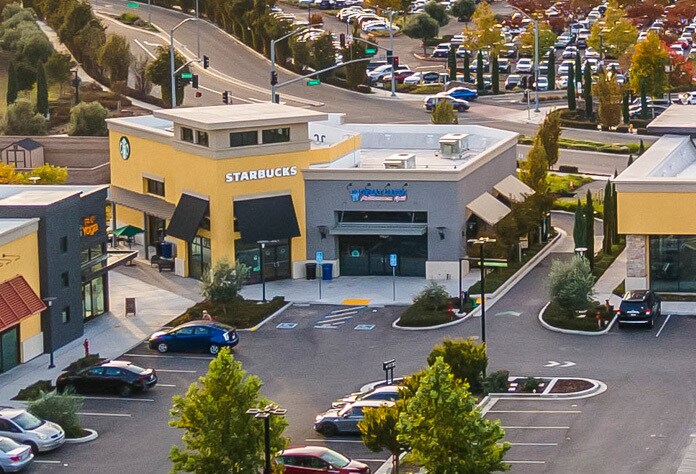 4521-4527 Livermore Outlets Dr, Livermore, CA à vendre - Photo de l’immeuble – Image 1 sur 3