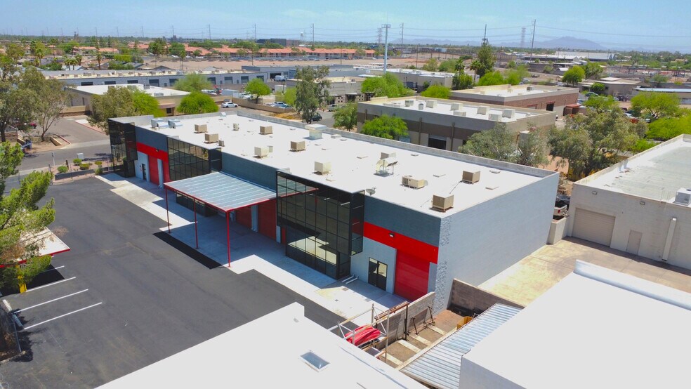 714 N Monterey St, Gilbert, AZ à louer - Photo de l’immeuble – Image 2 sur 16