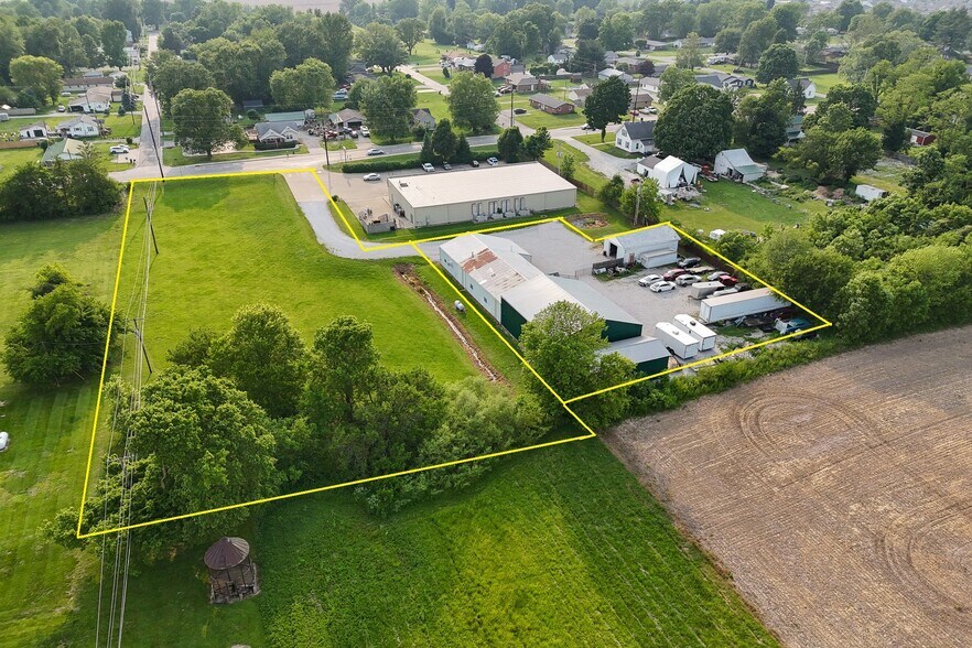 115 N Chestnut St, Monrovia, IN à vendre - Photo de l’immeuble – Image 3 sur 17