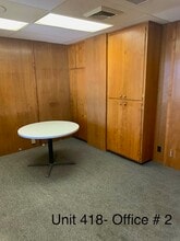 15720 Ventura Blvd, Encino, CA à louer Photo intérieure– Image 1 sur 5