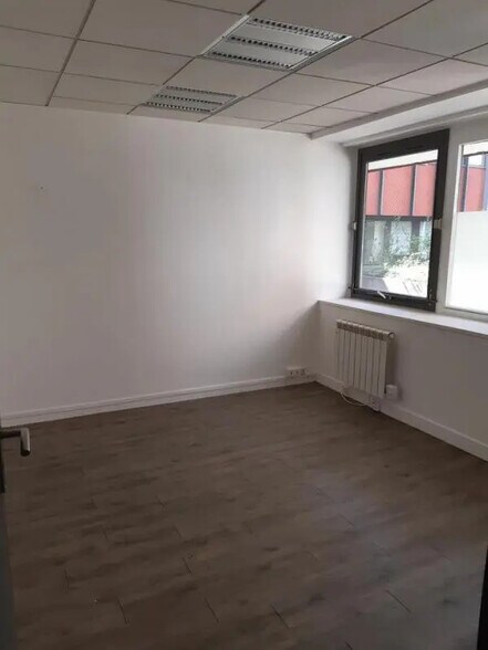 Bureau dans Rennes à louer - Photo de l’immeuble – Image 2 sur 9