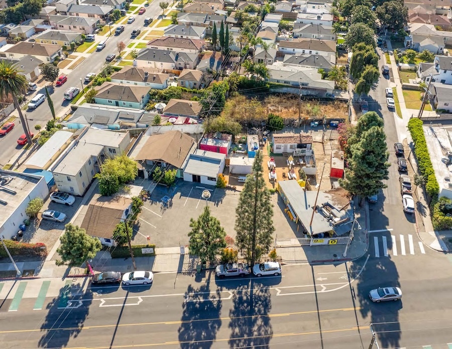 5740-5754 W Adams Blvd, Los Angeles, CA à vendre Photo de l’immeuble– Image 1 sur 13